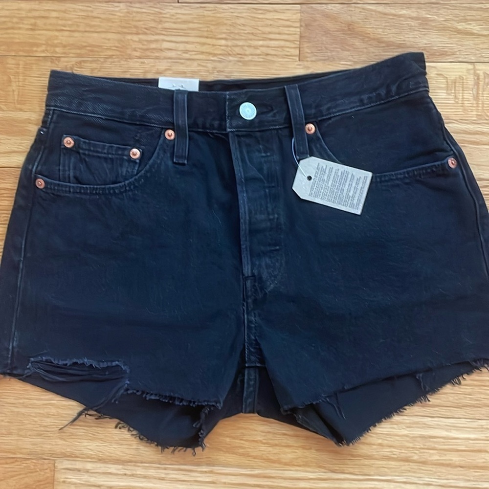 NWT Levi’s 501 Original High Rise Denim Shorts in Lunar‎ Black Wash